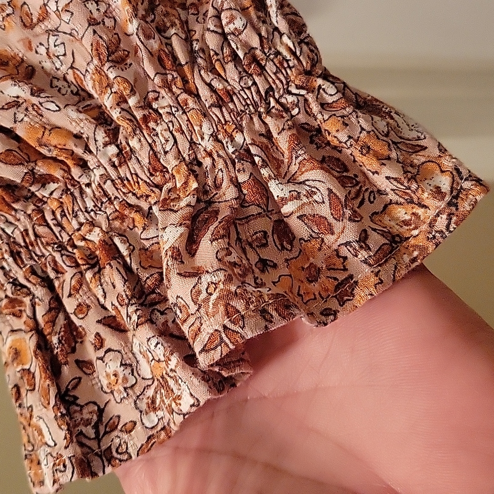 Peasant Style Top By Universal Thread - image 5